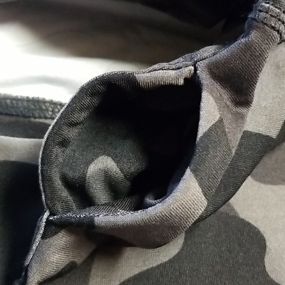 Athletic Collection 7/8 Legging - Picture 4 of 7